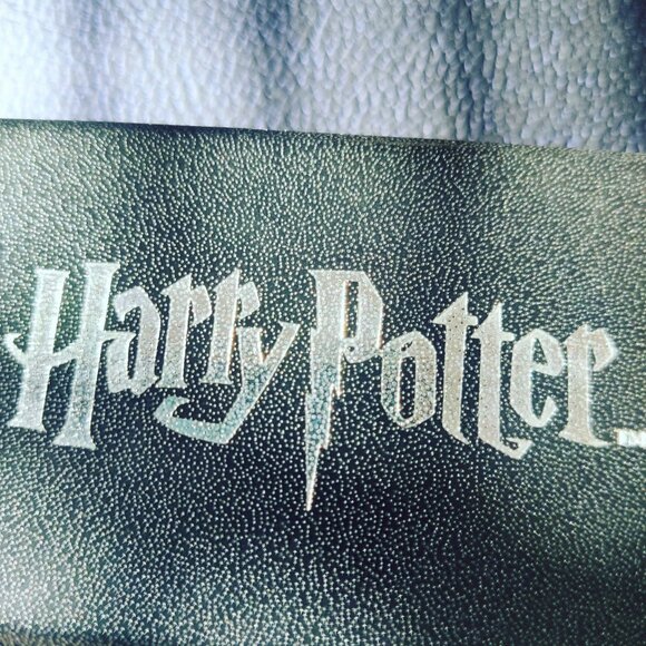 Harry Potter Gryffindor Pen, Die Cast & Plated in 24k Gold and Silver. Gift Box - Picture 3 of 5